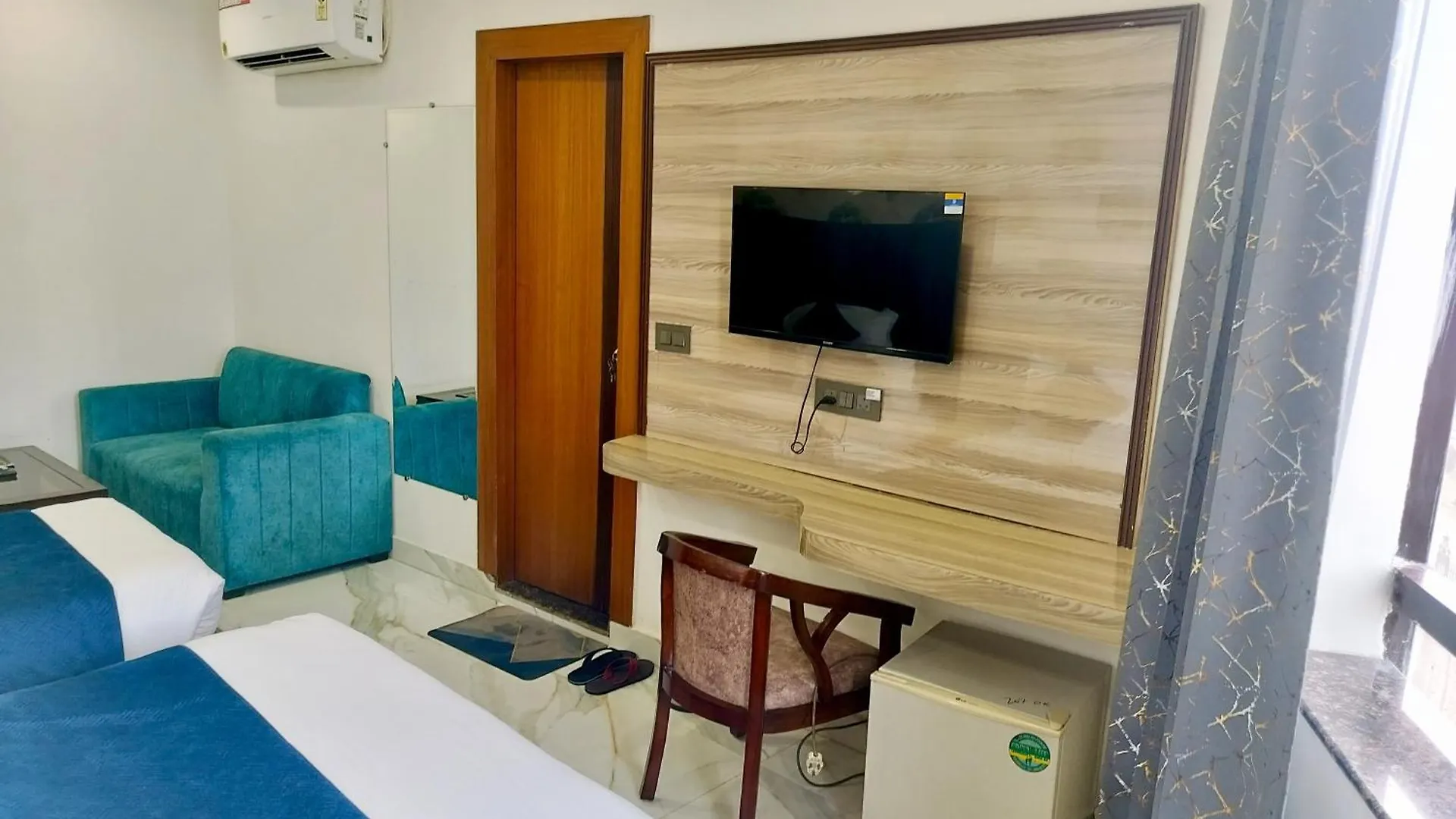 ***  Hotel Lotus At Delhi Airport New Delhi India