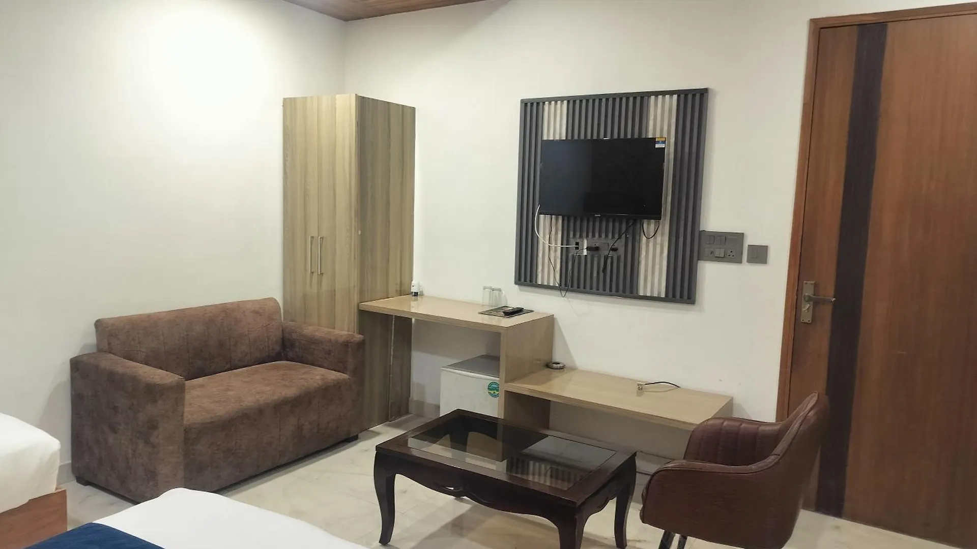 Hotel Lotus At Delhi Airport New Delhi