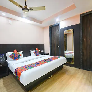 3* Hotel Fabhotel Moon Light Near Yashobhoomi Convention Centre