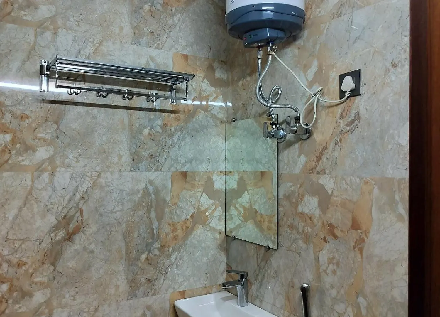 Hotel Lotus At Delhi Airport New Delhi