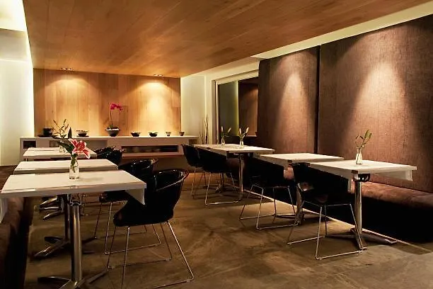 Hotel Lotus At Delhi Airport New Delhi
